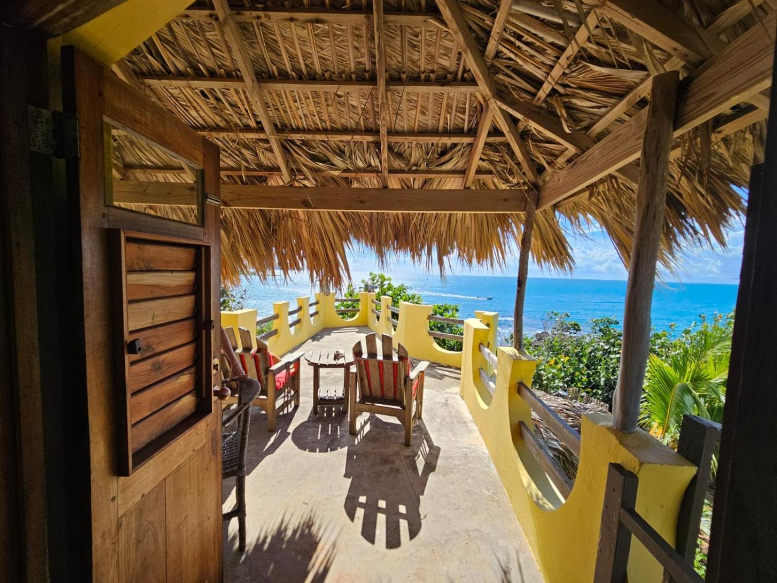 Kudehya Guesthouse Treasure Beach Luaran gambar