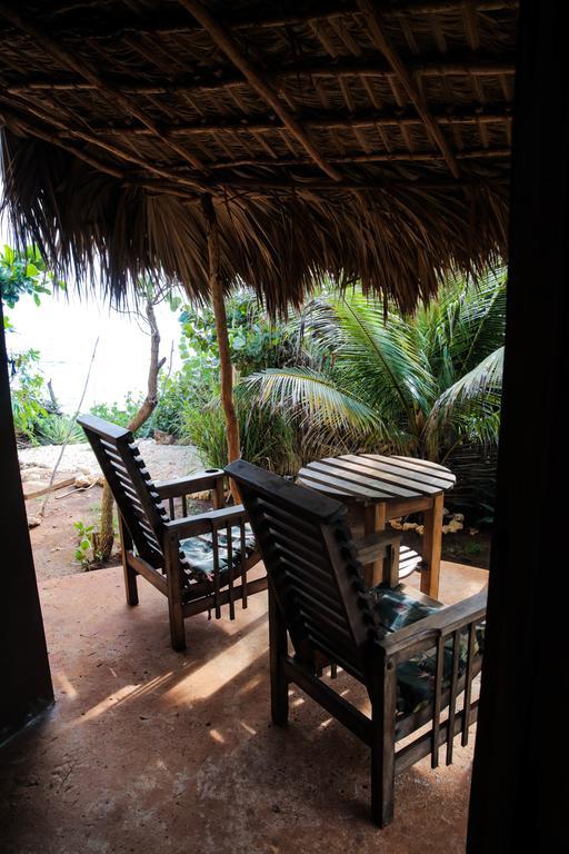 Kudehya Guesthouse Treasure Beach Luaran gambar