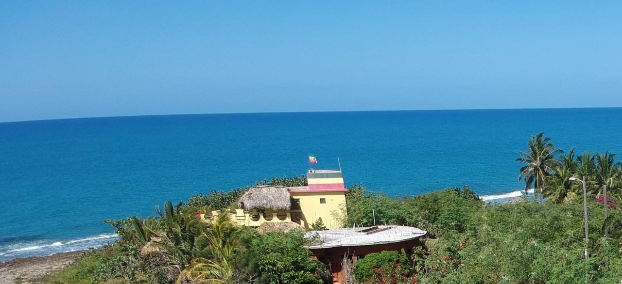 Kudehya Guesthouse Treasure Beach Luaran gambar