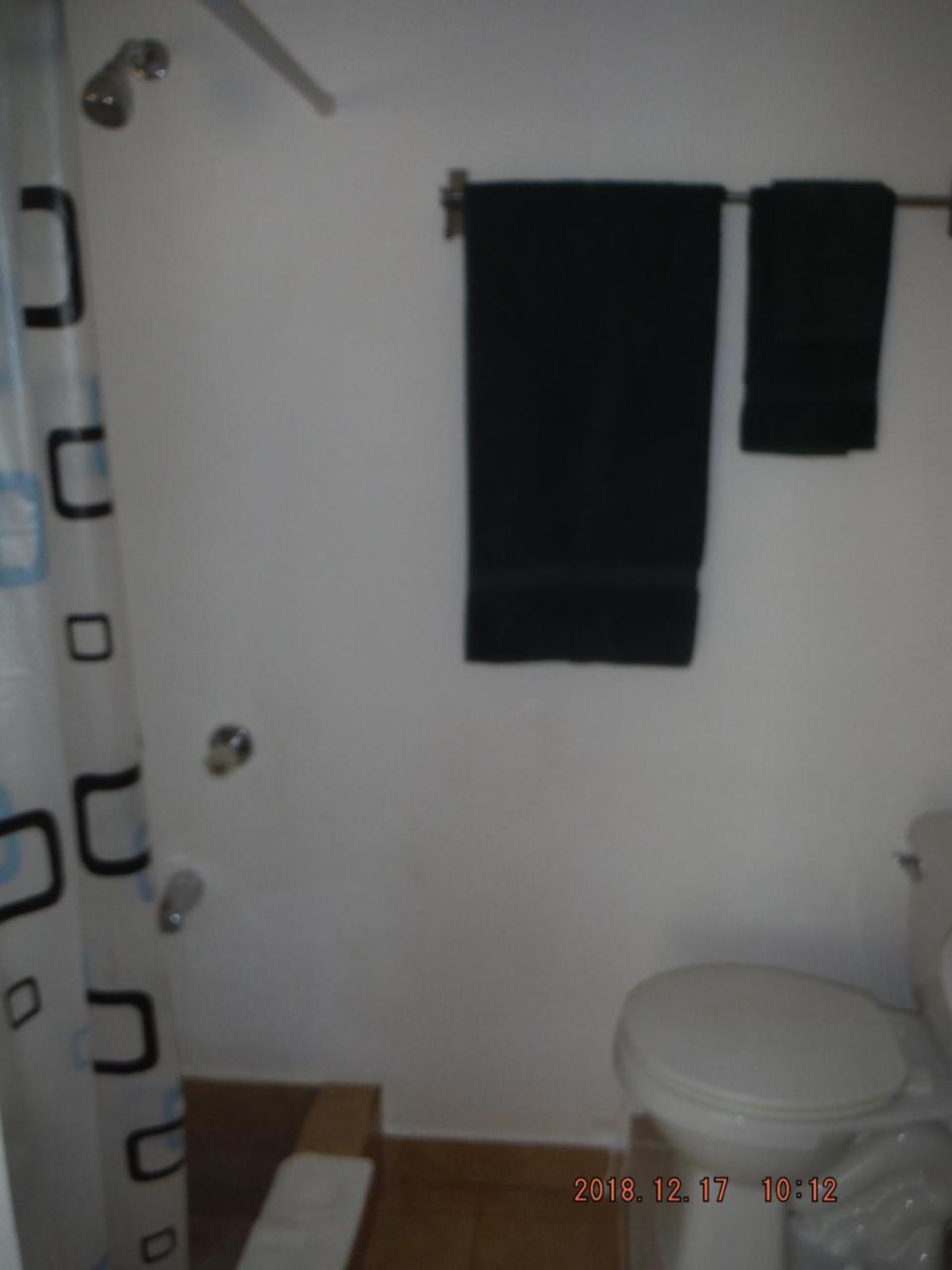 Kudehya Guesthouse Treasure Beach Luaran gambar